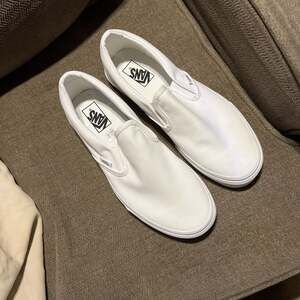 Vans Classic Slip-On True White Wide Canvas Classics Shoe